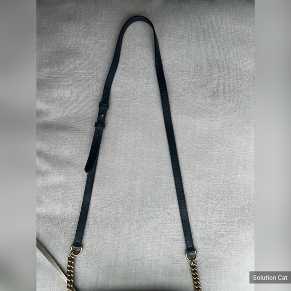 Gucci GG Marmont Quilted Small Shoulder Bag
Ivory x Navy - Picture 13 of 16